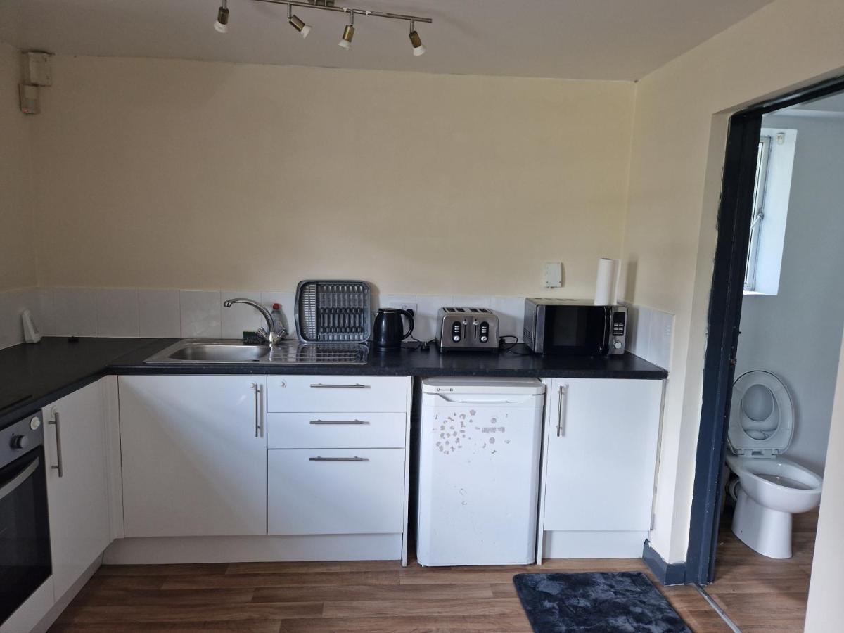 Maidstone Heights III - 1 Bedroom In Maidstone! Luaran gambar