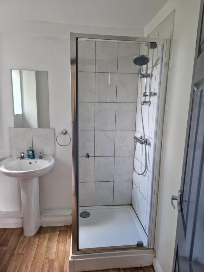 Maidstone Heights III - 1 Bedroom In Maidstone! Luaran gambar
